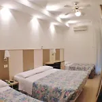 Azzurra Di Gobbi Gestioni Srl Hotel 3*