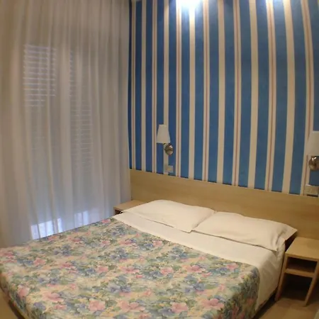 Azzurra Di Gobbi Gestioni Srl Hotell